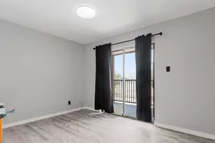 212 Plaza Verde Dr, Houston, TX 77038 - Photo 8