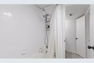 212 Plaza Verde Drive #F-22, Houston, TX 77038 - Photo 14