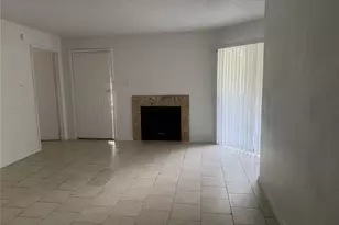 9797 Leawood Blvd, Houston, TX 77099 - Photo 6