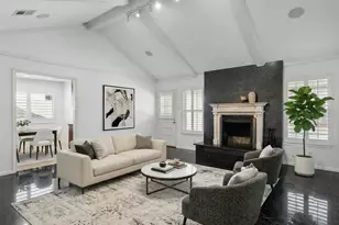 10906 Piping Rock Ln, Houston, TX 77042 - Photo 10