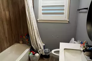 854 T C Jester Blvd, Houston, TX 77008 - Photo 16