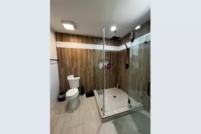 854 T C Jester Boulevard, Houston, TX 77008 - Photo 20
