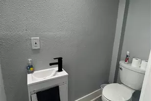 854 T C Jester Blvd, Houston, TX 77008 - Photo 28