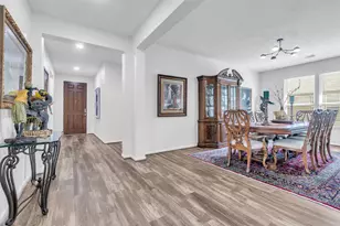 2012 Elkington Cir, Conroe, TX 77304 - Photo 6