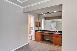 5619 Fairview Forest Dr, Houston, TX 77088 - Photo 16