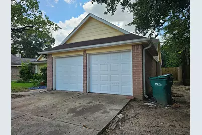 5619 Fairview Forest Drive, Houston, TX 77088 - Photo 2