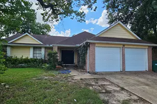 5619 Fairview Forest Dr, Houston, TX 77088 - Photo 1