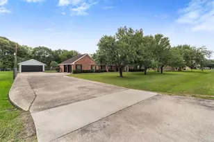 626 Meadowlark Ln, Winnie, TX 77665 - Photo 28