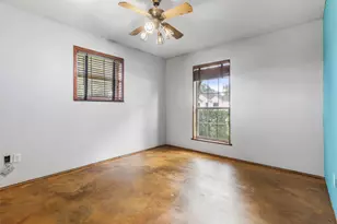 626 Meadowlark Ln, Winnie, TX 77665 - Photo 4