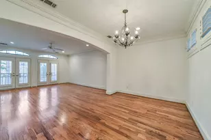 1916 W Bell St, Houston, TX 77019 - Photo 4