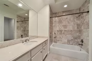 1916 W Bell St, Houston, TX 77019 - Photo 12