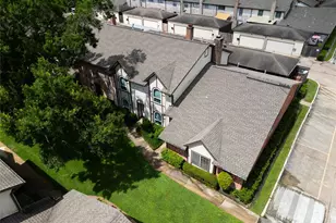 11560 S Kirkwood Rd, Houston, TX 77477 - Photo 2