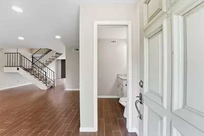 2325 Triway Lane #208, Houston, TX 77043 - Photo 4