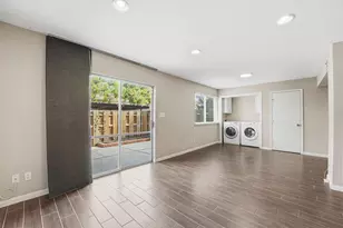 2325 Triway Ln, Houston, TX 77043 - Photo 10