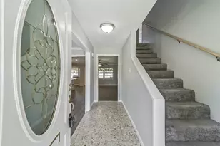 10822 Sagegulf Ln, Houston, TX 77089 - Photo 2