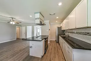 10822 Sagegulf Ln, Houston, TX 77089 - Photo 6