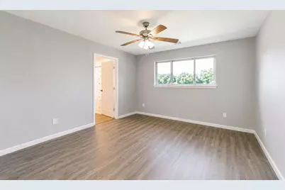10822 Sagegulf Lane, Houston, TX 77089 - Photo 8