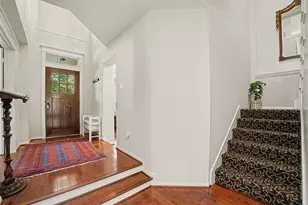 62 W Tapestry Park Cir, The Woodlands, TX 77381 - Photo 10