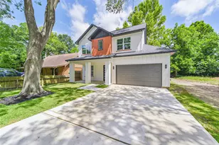 105A Mc Phail St, Tomball, TX 77375 - Photo 2