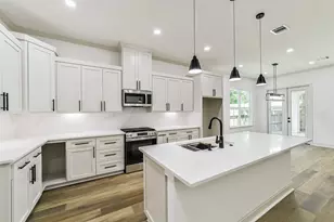 105A Mc Phail St, Tomball, TX 77375 - Photo 14