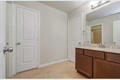 1936 Acaciawood Way, Houston, TX 77051 - Photo 32