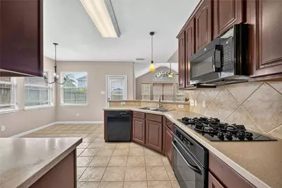 19038 Runners Lane, Humble, TX 77346 - Photo 4