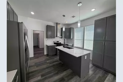 2404 Burkett Street, Houston, TX 77004 - Photo 8
