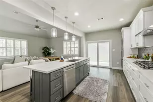 13043 Avery Ridge Ln, Tomball, TX 77377 - Photo 10