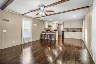 221 Woodstock, Livingston, TX 77351 - Photo 4