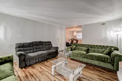 7900 Westheimer Road #202, Houston, TX 77063 - Photo 10