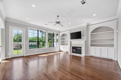 10407 Willowgrove Drive, Houston, TX 77035 - Photo 16
