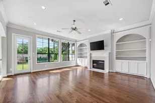 10407 Willowgrove Dr, Houston, TX 77035 - Photo 16