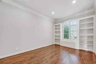 10407 Willowgrove Dr, Houston, TX 77035 - Photo 8