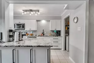 6455 Burgoyne Rd, Houston, TX 77057 - Photo 10