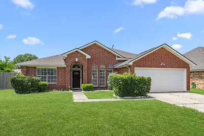 318 Breeze Park Drive, Houston, TX 77015 - Photo 1