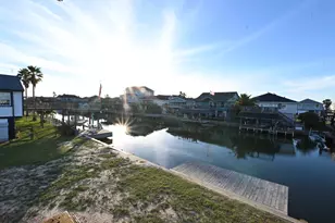 190 Barracuda, Bayou Vista, TX 77563 - Photo 4