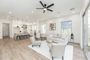 311 E 34th St, Houston, TX 77018 - Photo 2