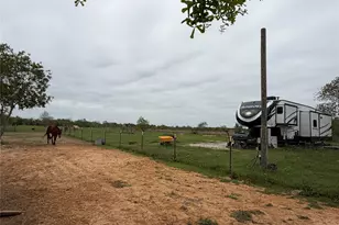 17523 Premium Dr, Hockley, TX 77447 - Photo 2