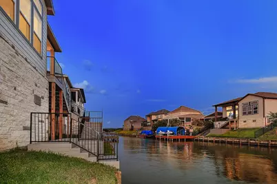 11021 N Lake Mist Lane, Willis, TX 77318 - Photo 44
