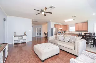 8502 Parapet Pl, Rosharon, TX 77583 - Photo 10