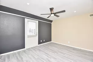 6401 Ella Lee Ln, Houston, TX 77057 - Photo 18