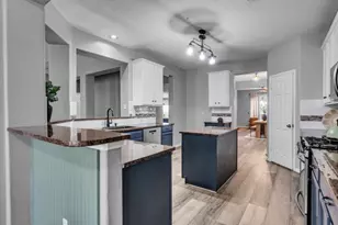 17726 Creek Bluff Ln, Cypress, TX 77433 - Photo 8