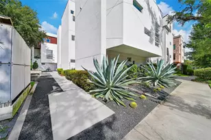 4408 Mt Vernon St, Houston, TX 77006 - Photo 2
