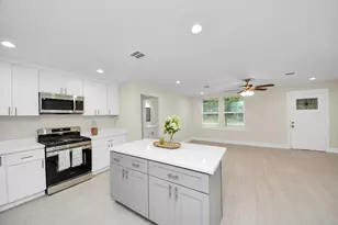10521 Chesterfield Dr, Houston, TX 77051 - Photo 14