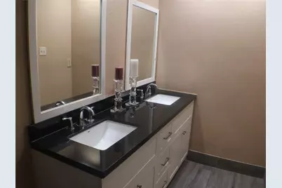 7700 Creekbend Drive #33, Houston, TX 77071 - Photo 10