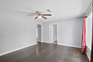 7406 Elbridge Ln, Houston, TX 77536 - Photo 6