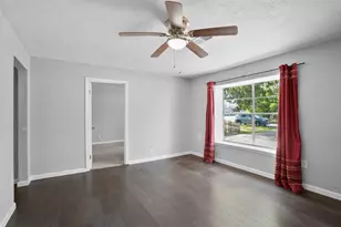7406 Elbridge Ln, Houston, TX 77536 - Photo 4