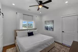 1035 Victoria Ln, Gilchrist, TX 77617 - Photo 34