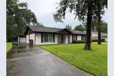 3011 Longwood Lane, Dickinson, TX 77539 - Photo 2