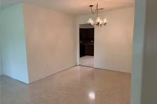 3011 Longwood Ln, Dickinson, TX 77539 - Photo 4